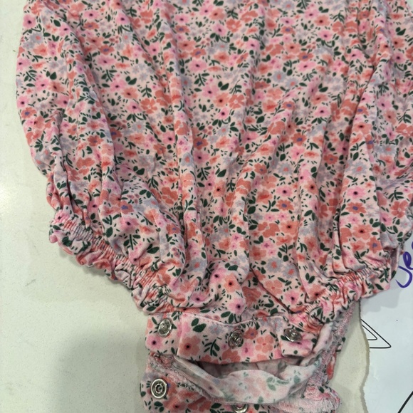 Posh peanut ruffled bodysuit - Picture 4 of 4